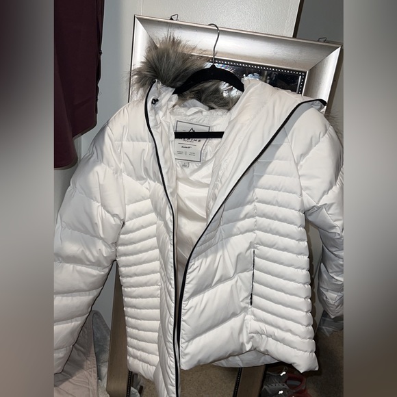 Alpine Winter Jacket - Picture 2 of 4